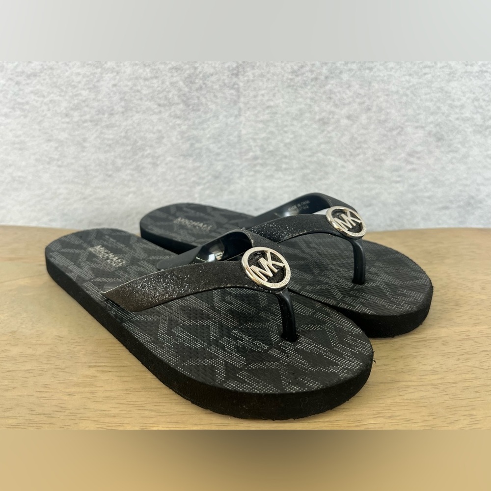 MICHAEL KORS MK Signature Bedford Black Flip Flops Sandals Size  13-1‎ KDS NWOT